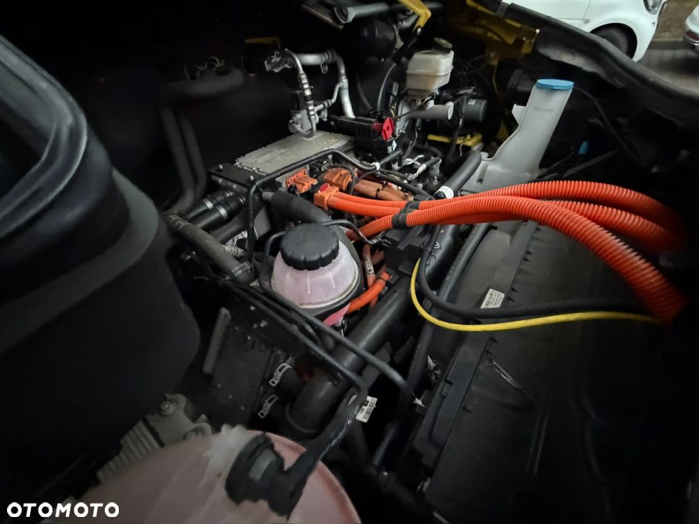 Mercedes-Benz Sprinter - 22