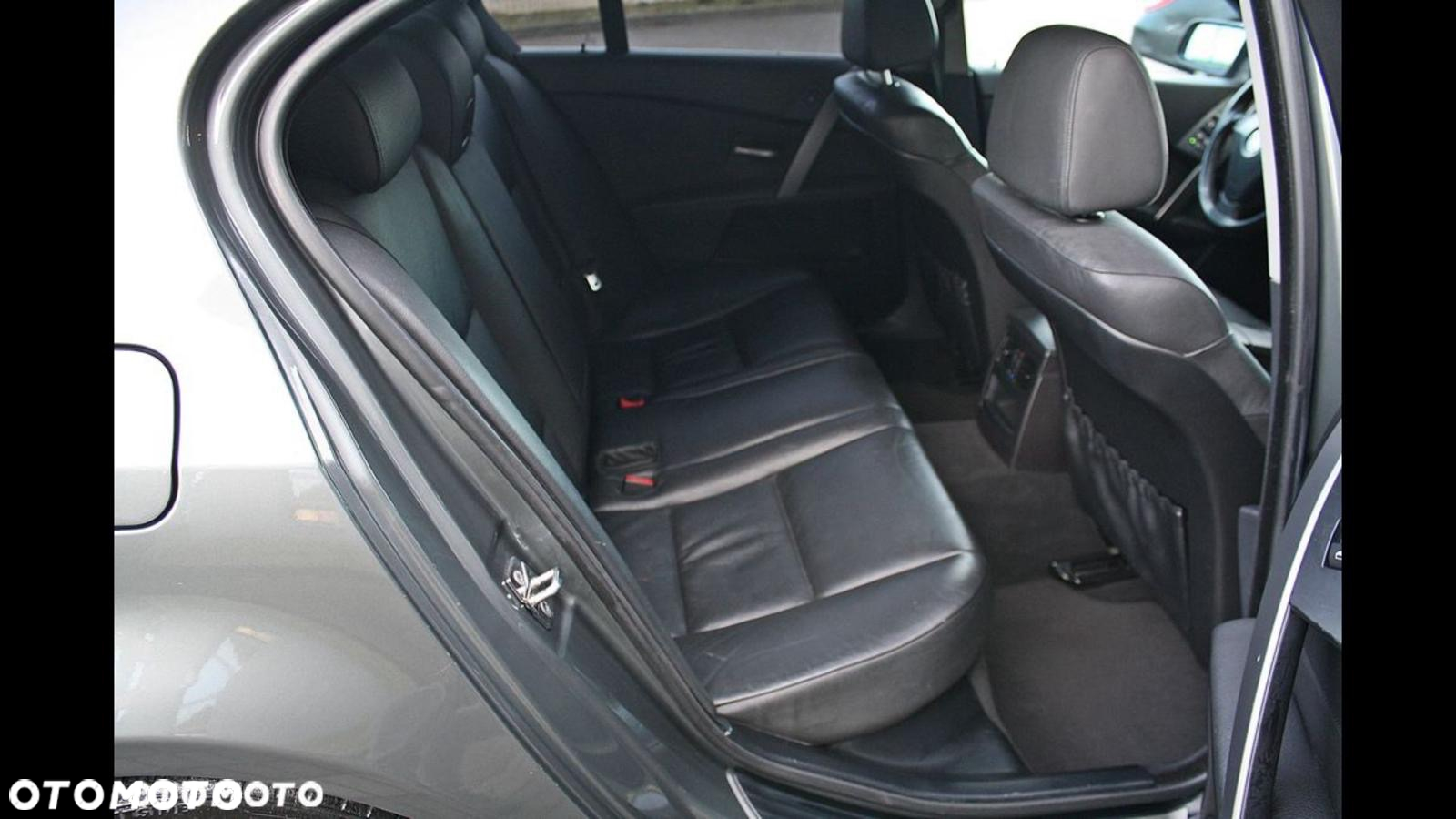 BMW Seria 5 523i - 20