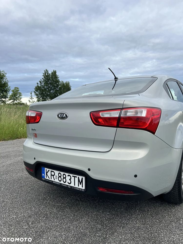 Kia Rio - 5