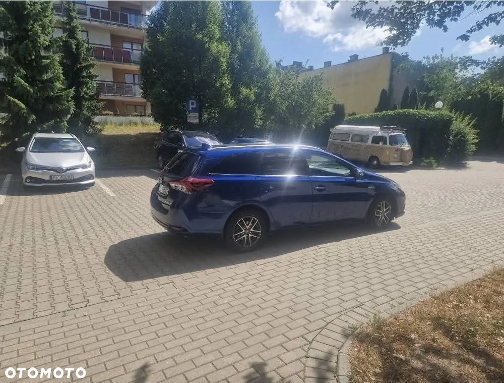 Toyota Auris Hybrid 135 Comfort - 11