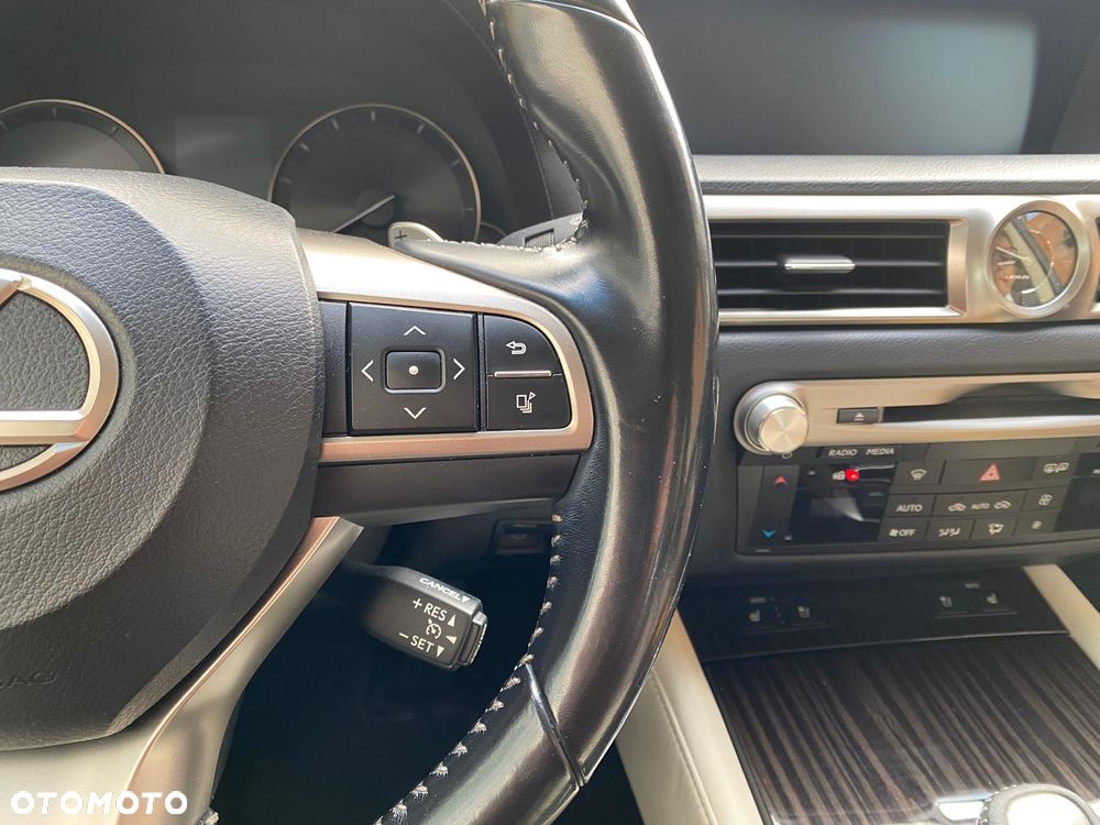 Lexus GS 200t / 300 Elegance - 12
