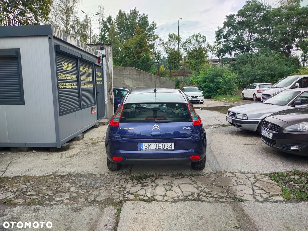 Citroën C4 1.4 16V VTR - 6