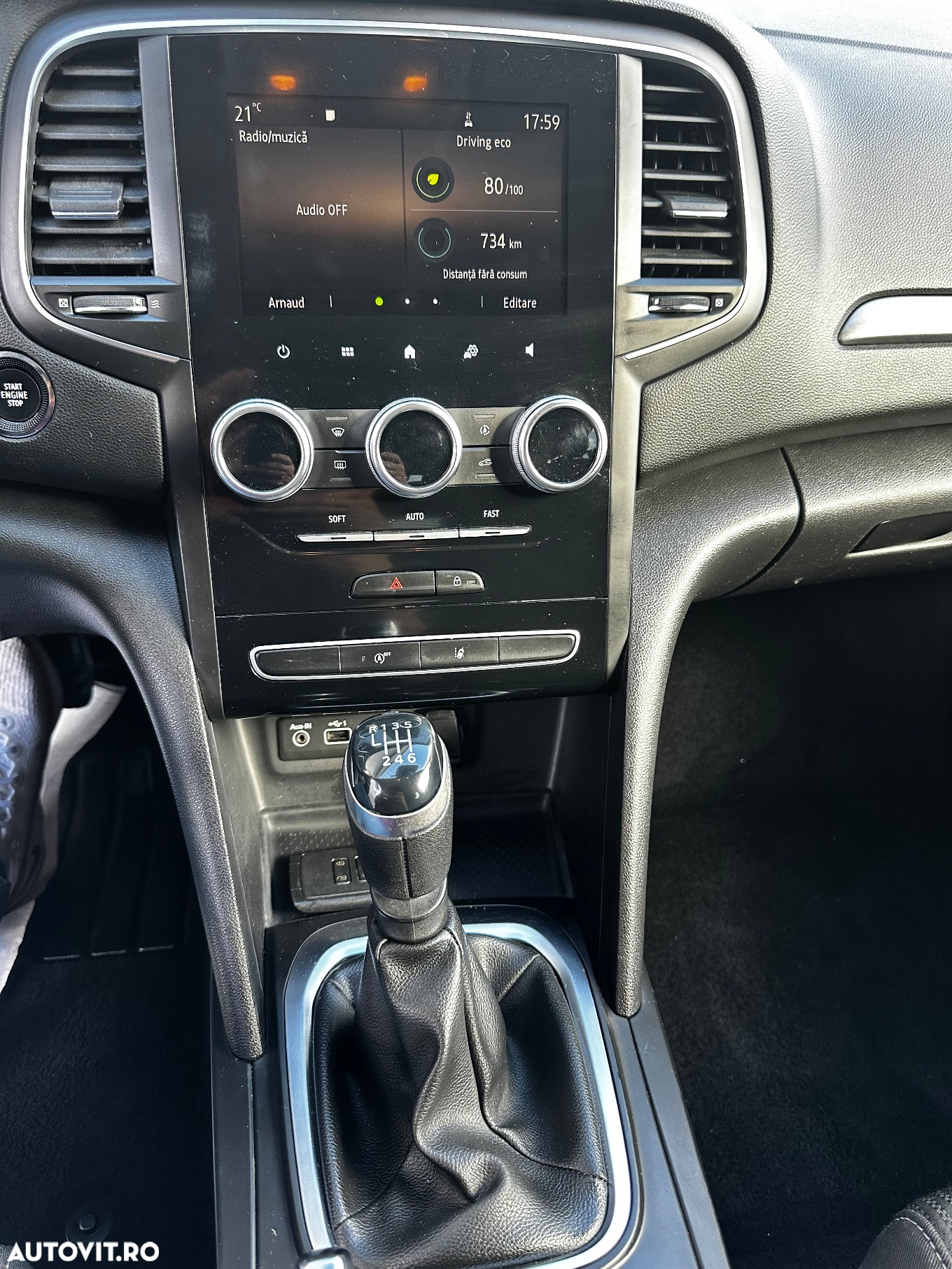 Renault Megane BLUE dCi 115 Equilibre - 11