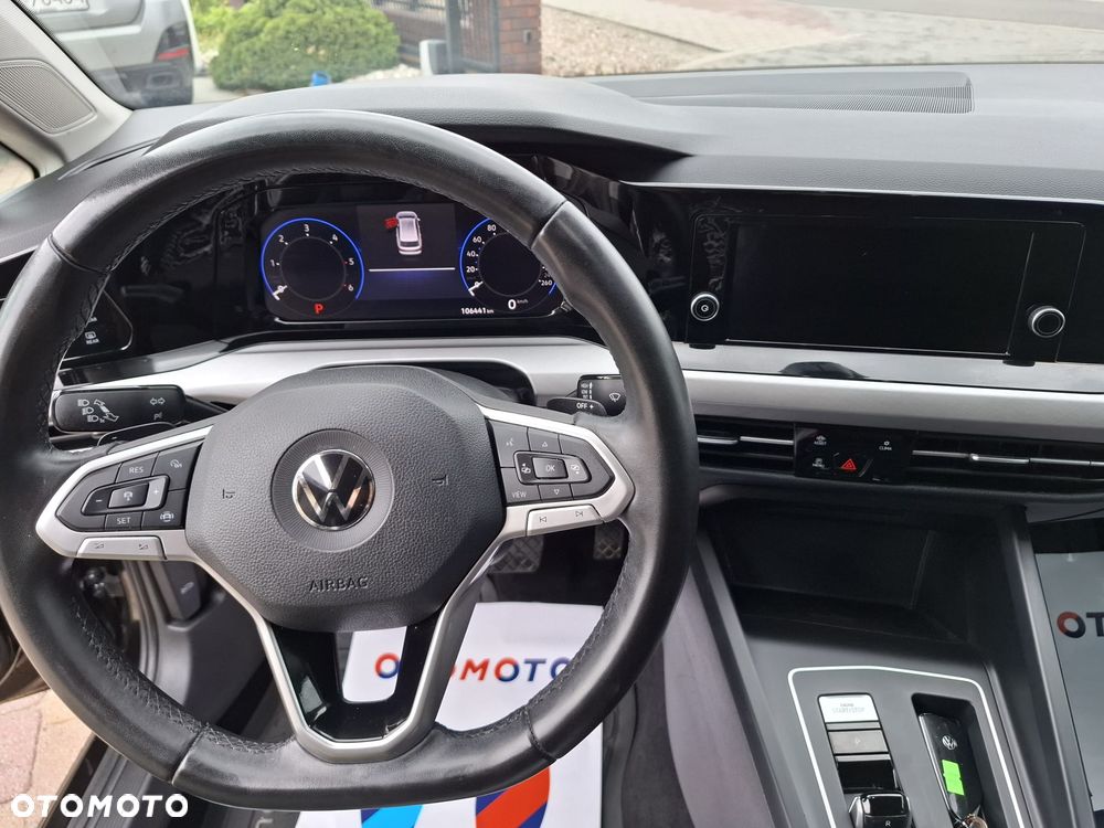 Volkswagen Golf 2.0 TDI SCR DSG Life - 23
