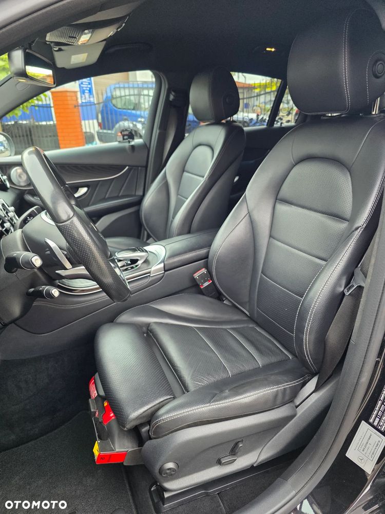 Mercedes-Benz GLC - 30
