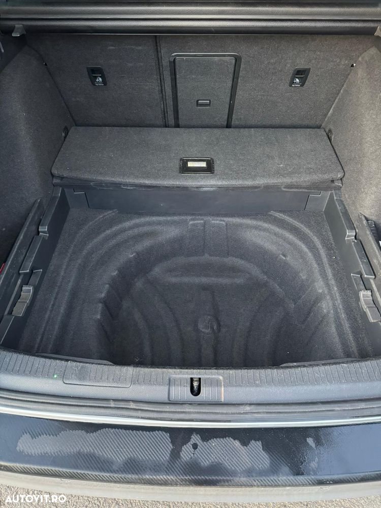 Volkswagen Golf - 9