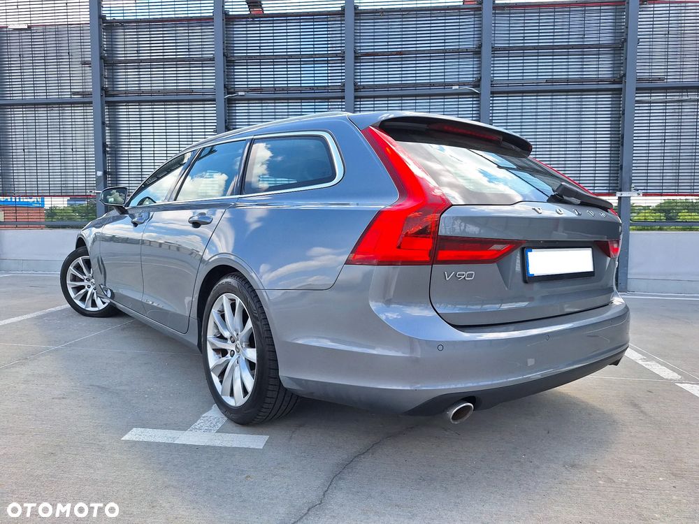 Volvo V90 T4 Momentum Pro - 9