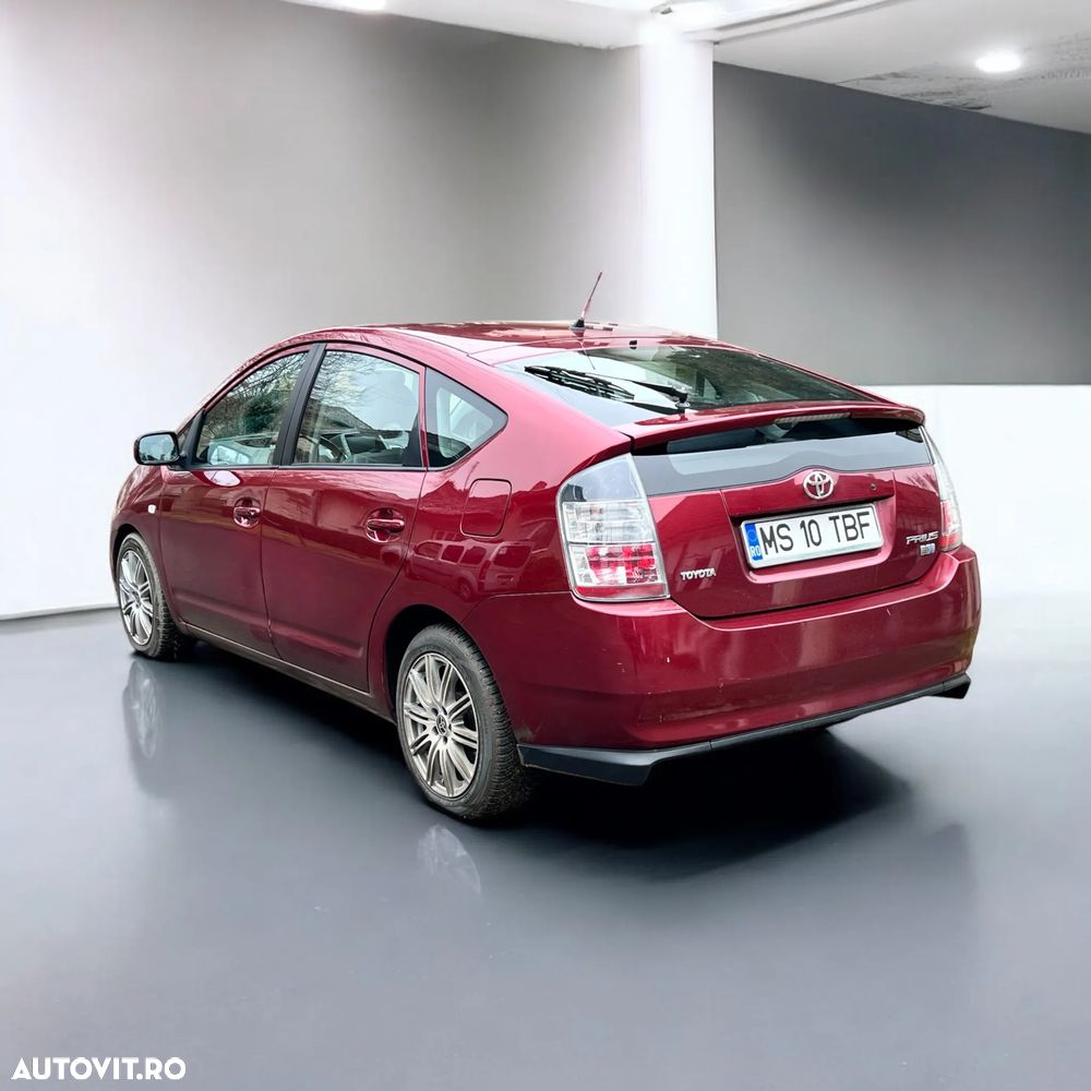 Utilizat Toyota Prius 2007 - 4 199 EUR, 150 000 km - Autovit.ro