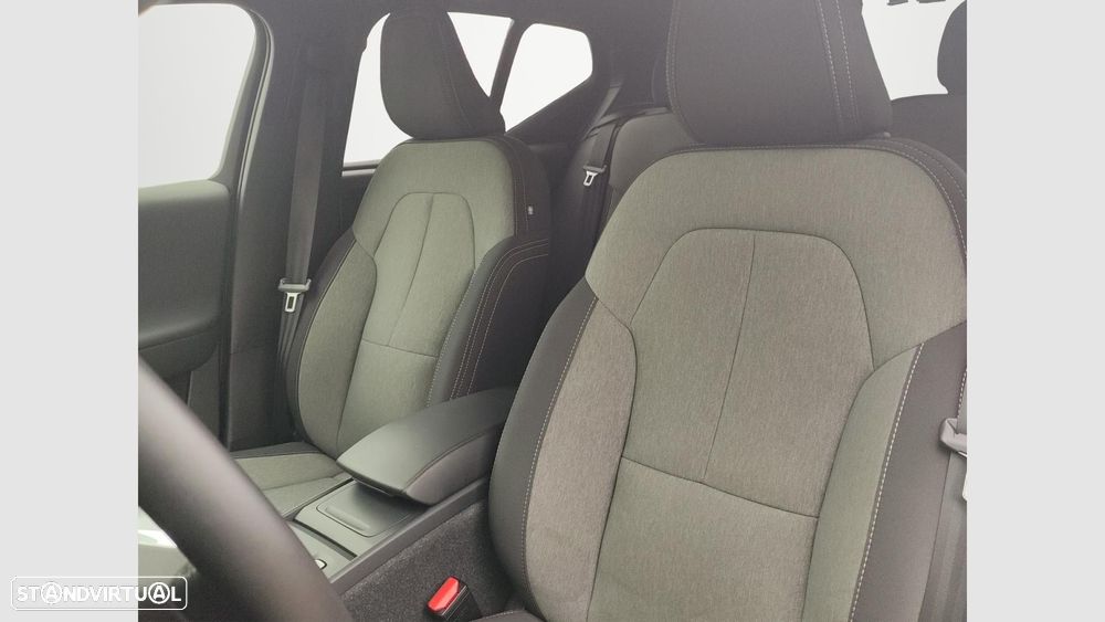 Volvo XC 40 2.0 B3 Core - 10