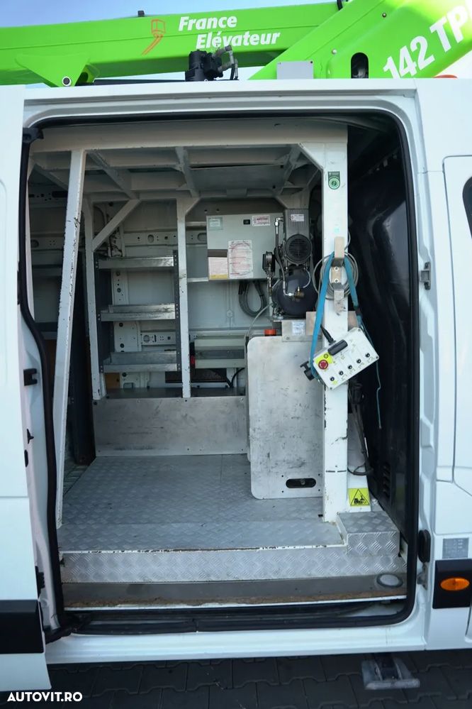 Renault MASTER / AERIAL / Platformă de lucru aeriană Elevateur 142 TPF - 14 m / MAX 265 kg / TABLĂ / - 17