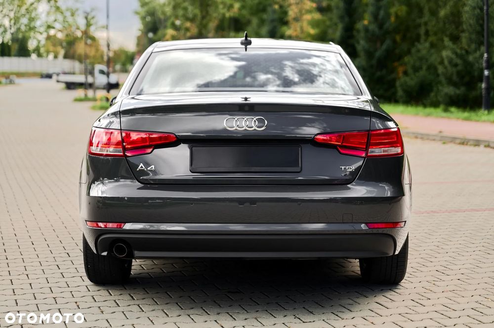 Audi A4 Limousine 2.0 TDI - 12