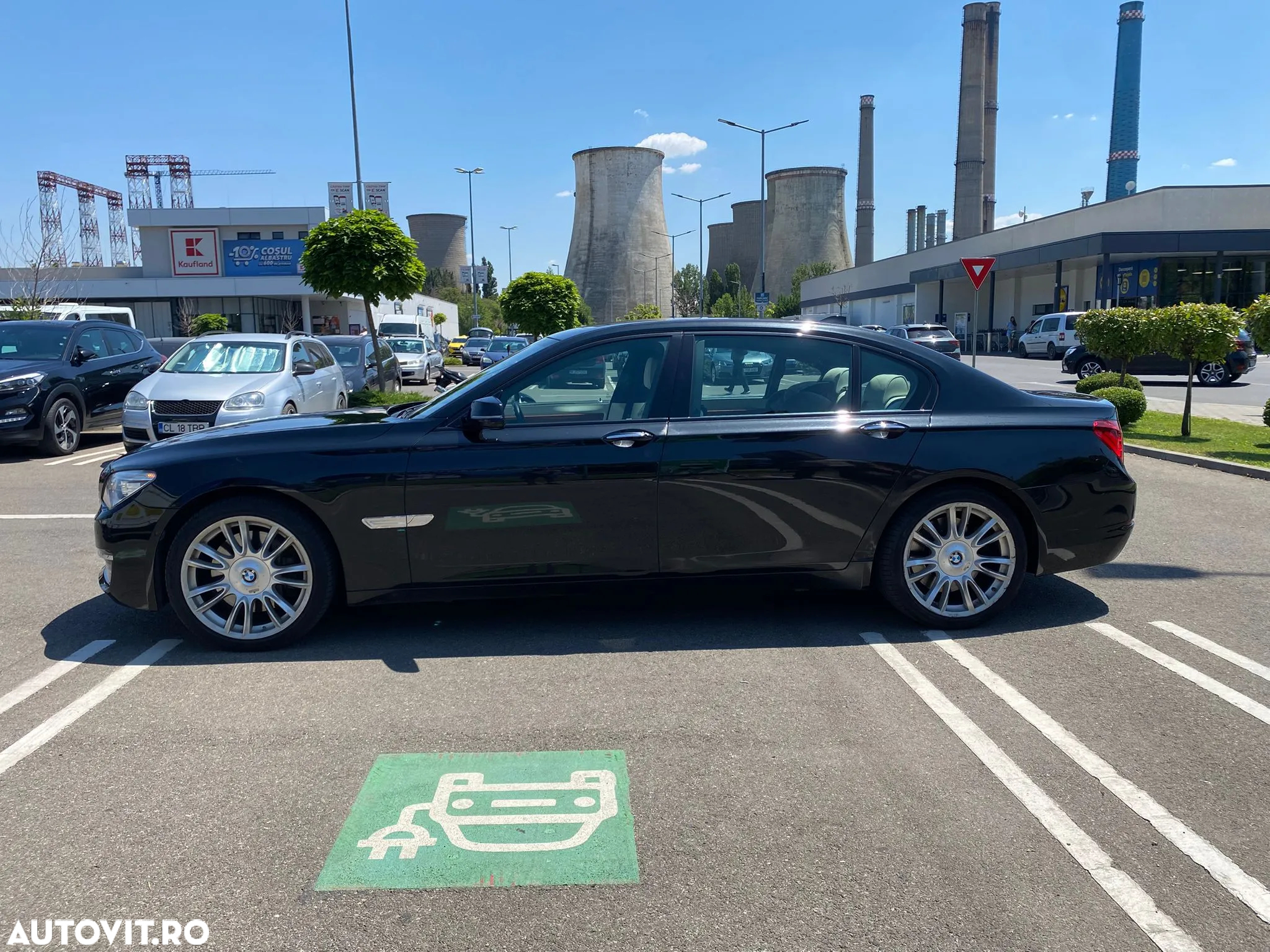 BMW Seria 7 750Ld xDrive - 16