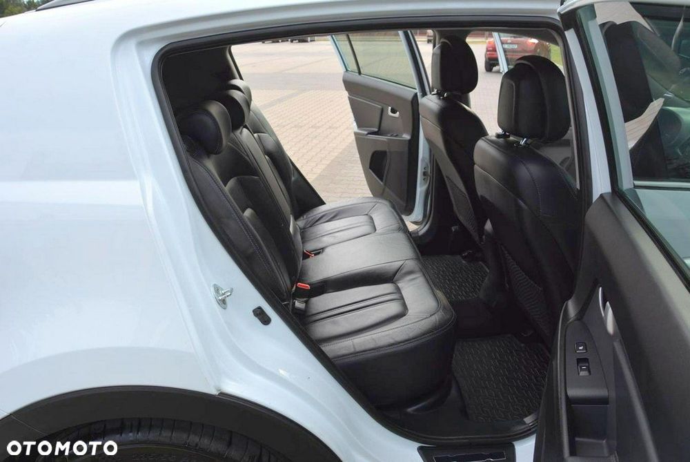 Kia Sportage 2.0 CRDI 184 4WD Automatik Spirit - 16