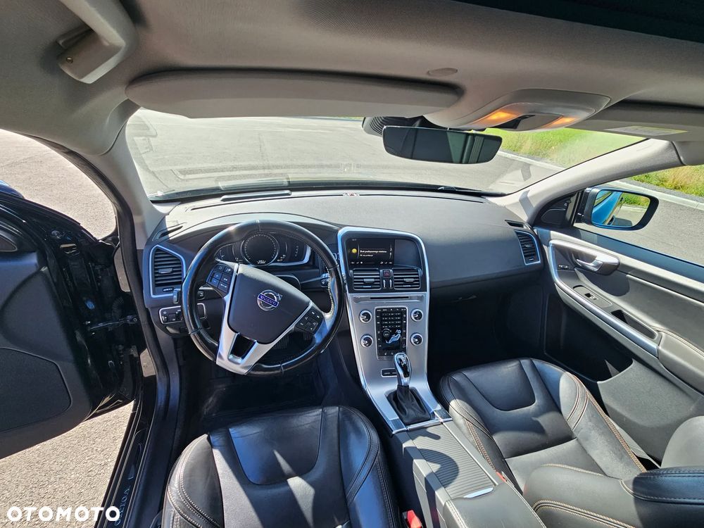 Volvo XC 60 D4 AWD Summum - 17