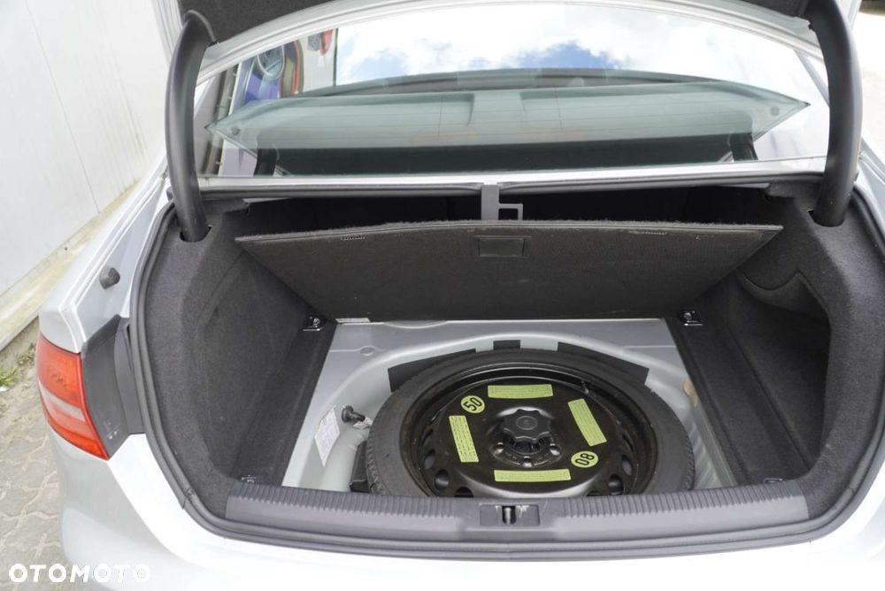 Audi A4 Limousine 2.0 TDI DPF S line Sportpaket - 22