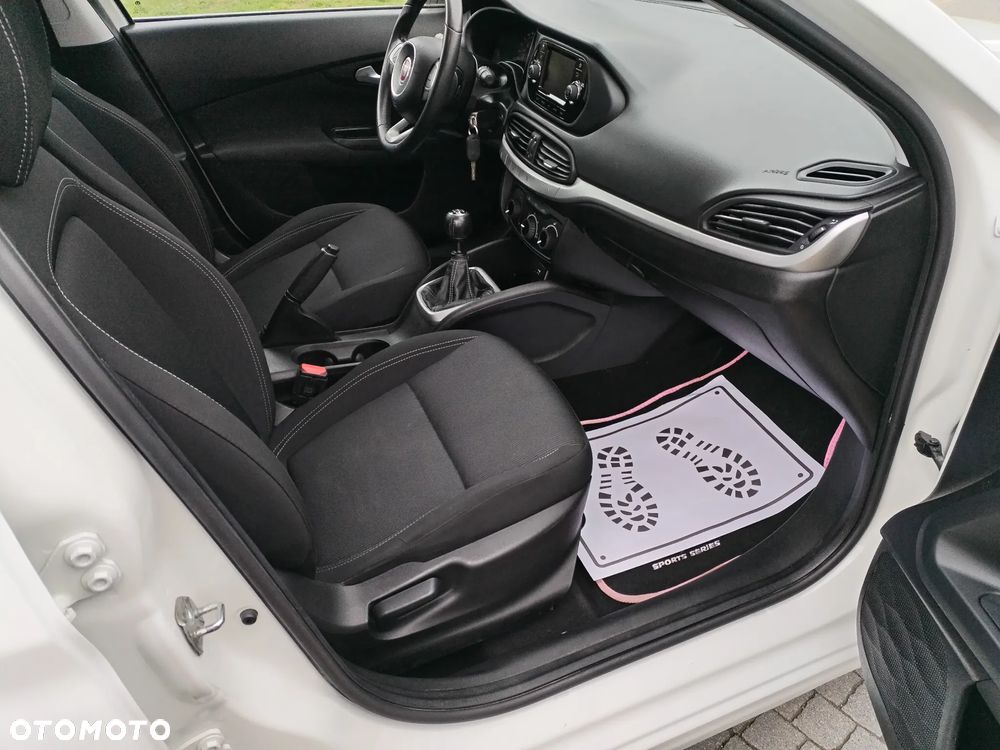 Fiat Tipo 1.4 16V More - 29