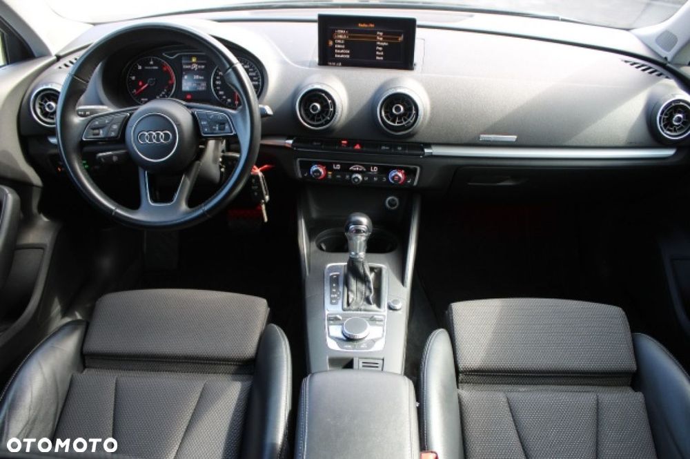 Audi A3 Sportback - 33