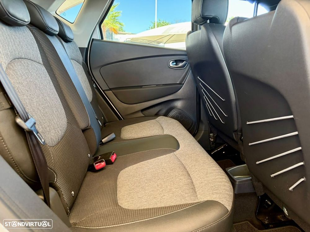 Renault Captur 1.2 TCe Exclusive - 16