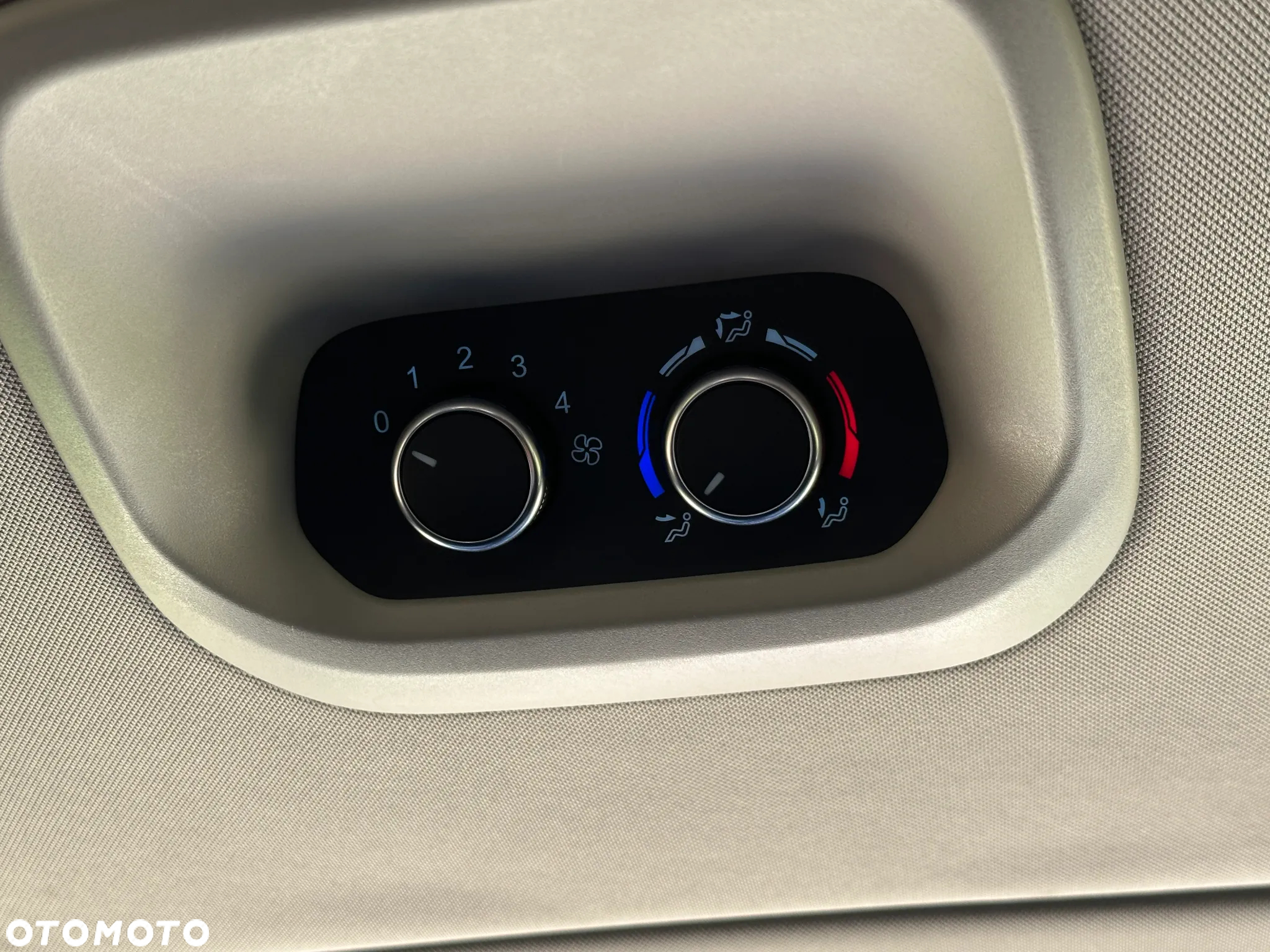 Ford Tourneo Custom 2.0 EcoBlue L1 Titanium SelectShift - 21