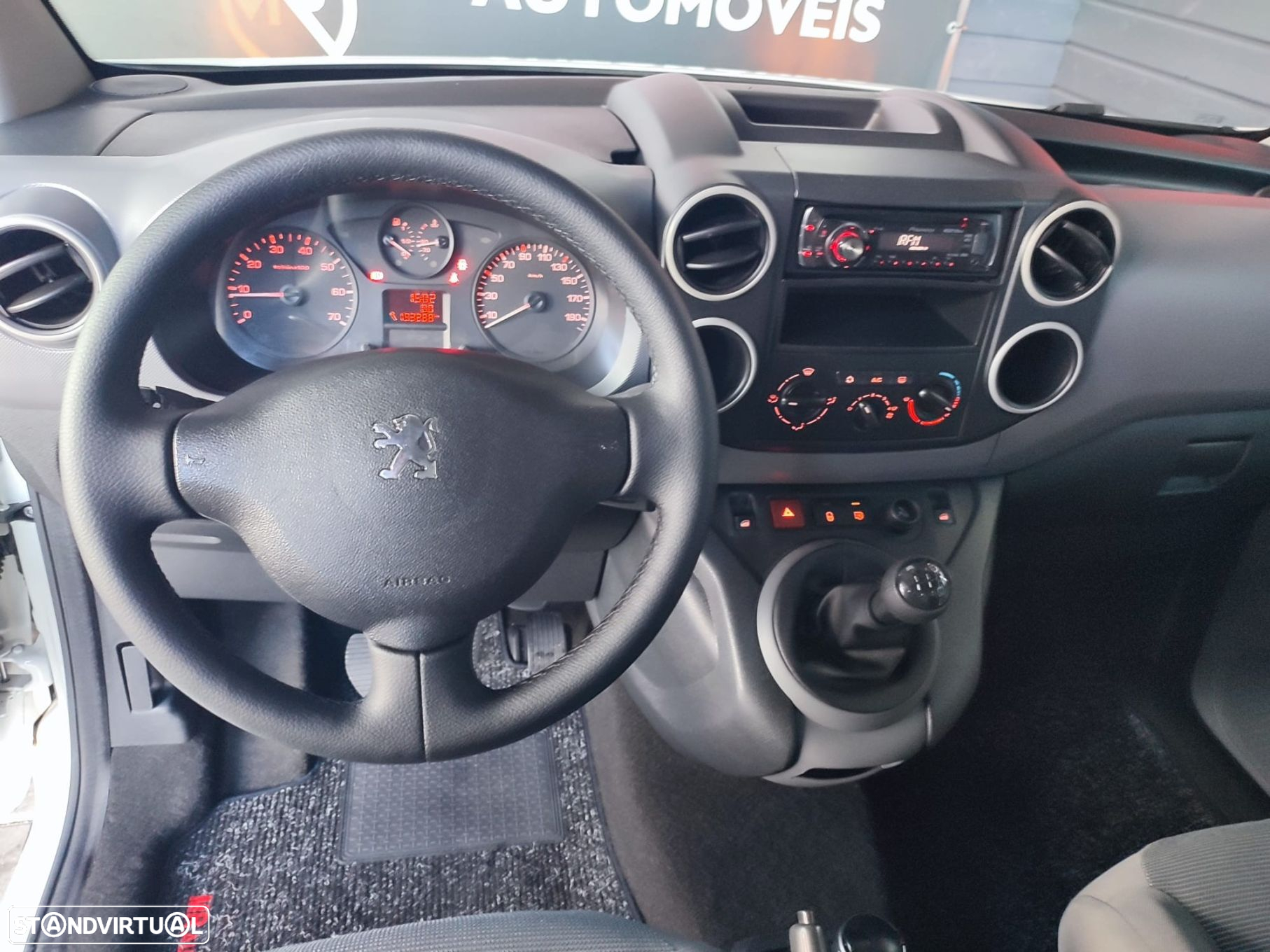 Peugeot Partner 1.6 HDi Confort Isótermica C/ Frio 90 Cv 2 Lug 5 Pts - 10