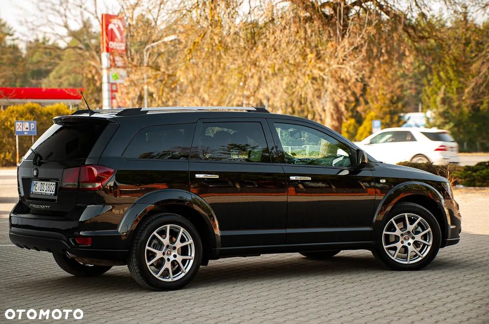 Fiat Freemont 2.0 Multijet 16V DPF Automatik Allrad Black Code - 23