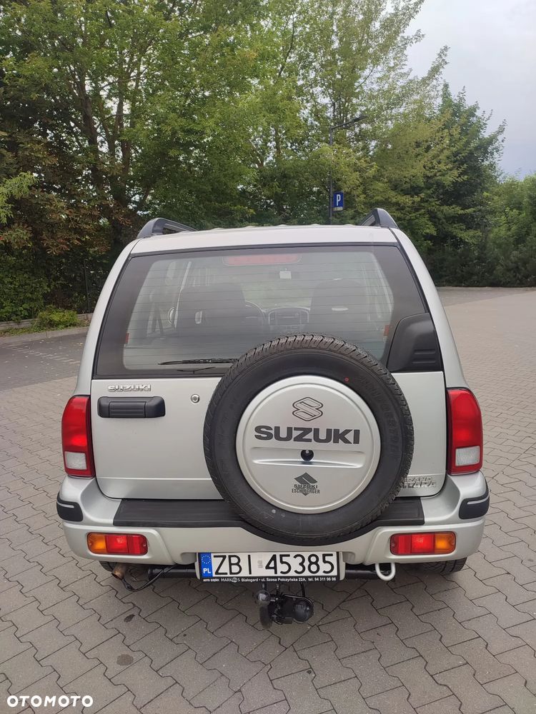 Suzuki Grand Vitara 2.0 Comfort Limited - 6