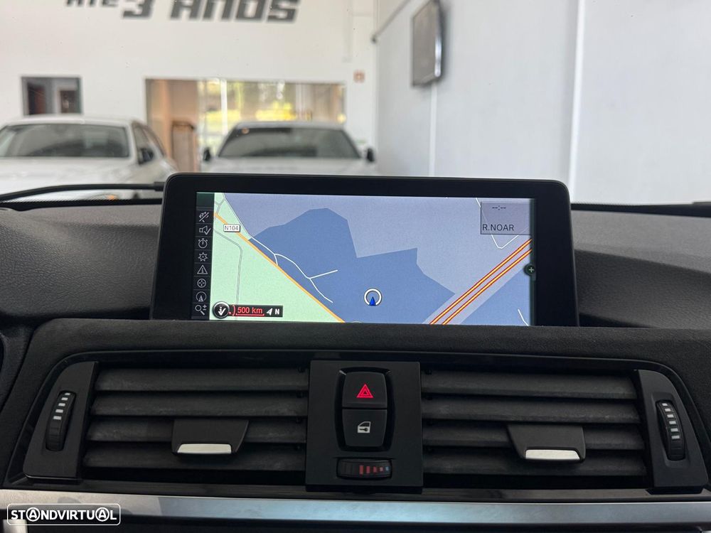 BMW 328 i Auto Pack M - 25