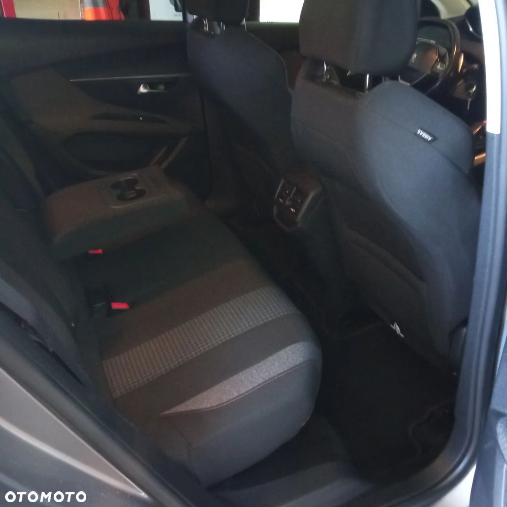 Peugeot 3008 1.6 BlueHDi Allure S&S EAT6 - 9