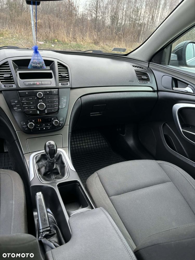 Opel Insignia - 8