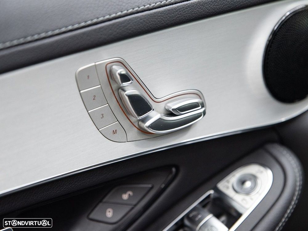Mercedes-Benz GLC 300 - 20