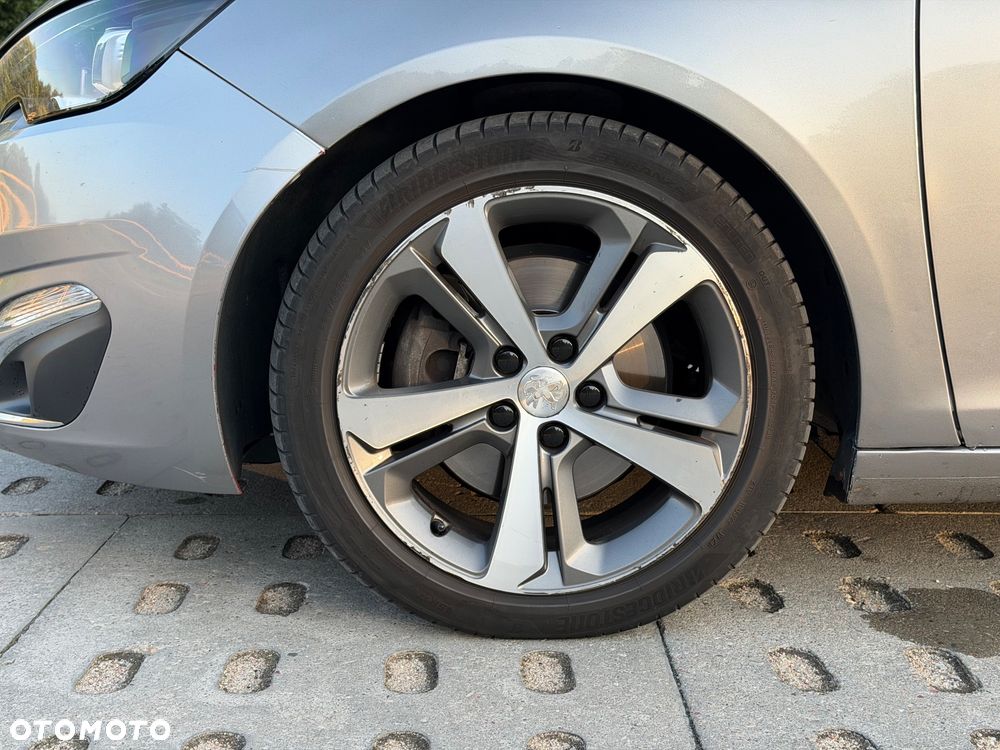 Peugeot 308 BlueHDi 150 EAT6 Stop & Start Allure - 21