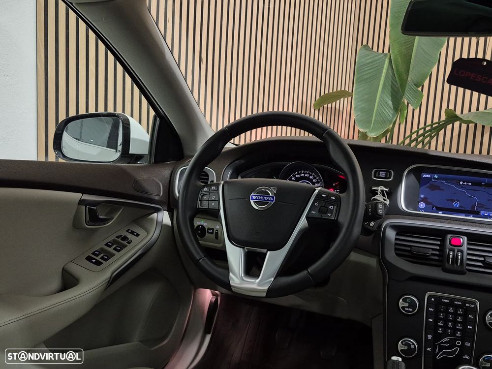 Volvo V40 1.6 D2 Momentum Eco - 12