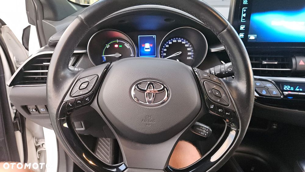 Toyota C-HR - 11