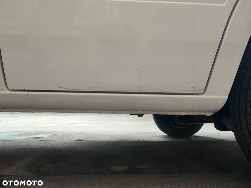 Mercedes-Benz Sprinter 413 - 18