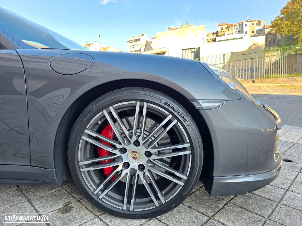Porsche 911 (991) Turbo PDK - 40