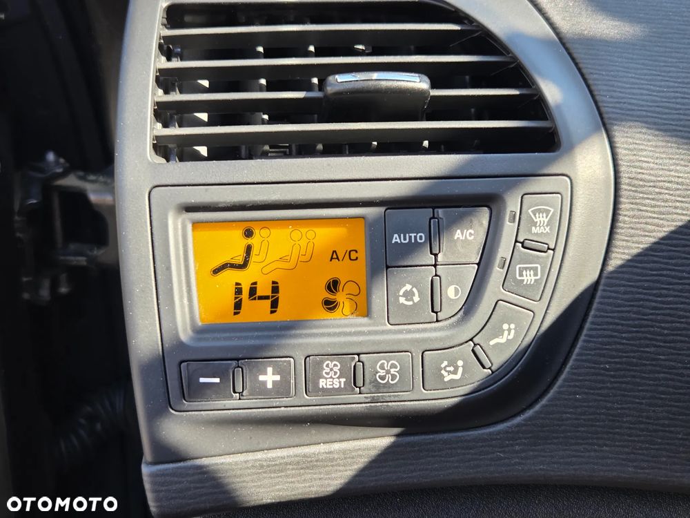 Citroën C4 Grand Picasso VTi 120 (7-Sitzer) Attraction - 21