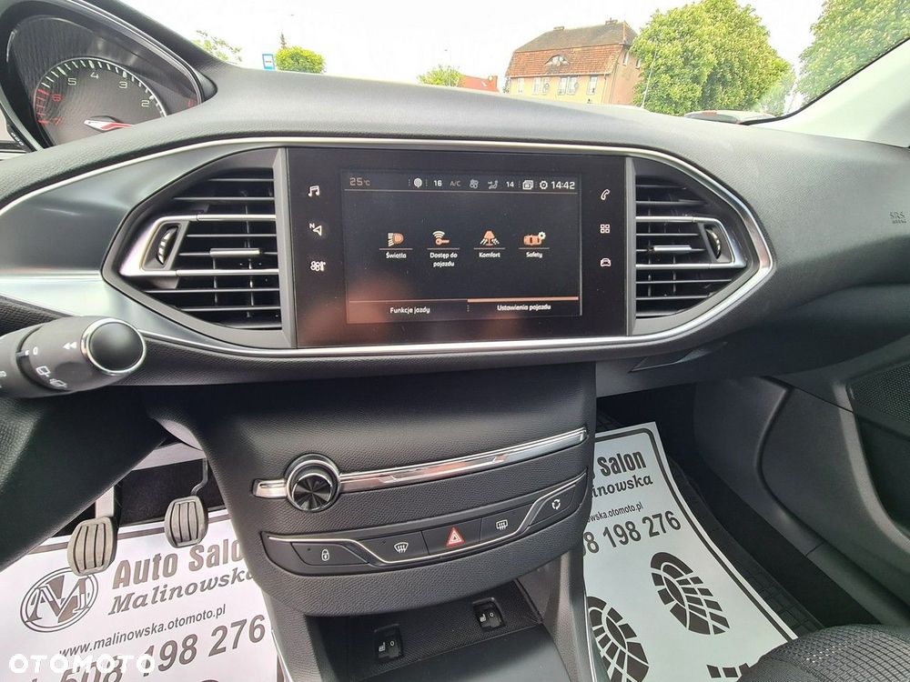 Peugeot 308 SW PureTech 130 Allure - 16