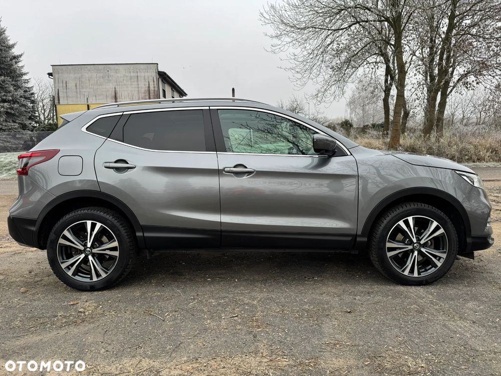 Nissan Qashqai 1.6 DIG-T N-Connecta - 4