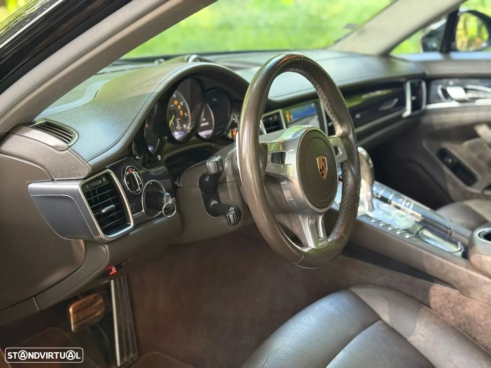 Porsche Panamera - 9