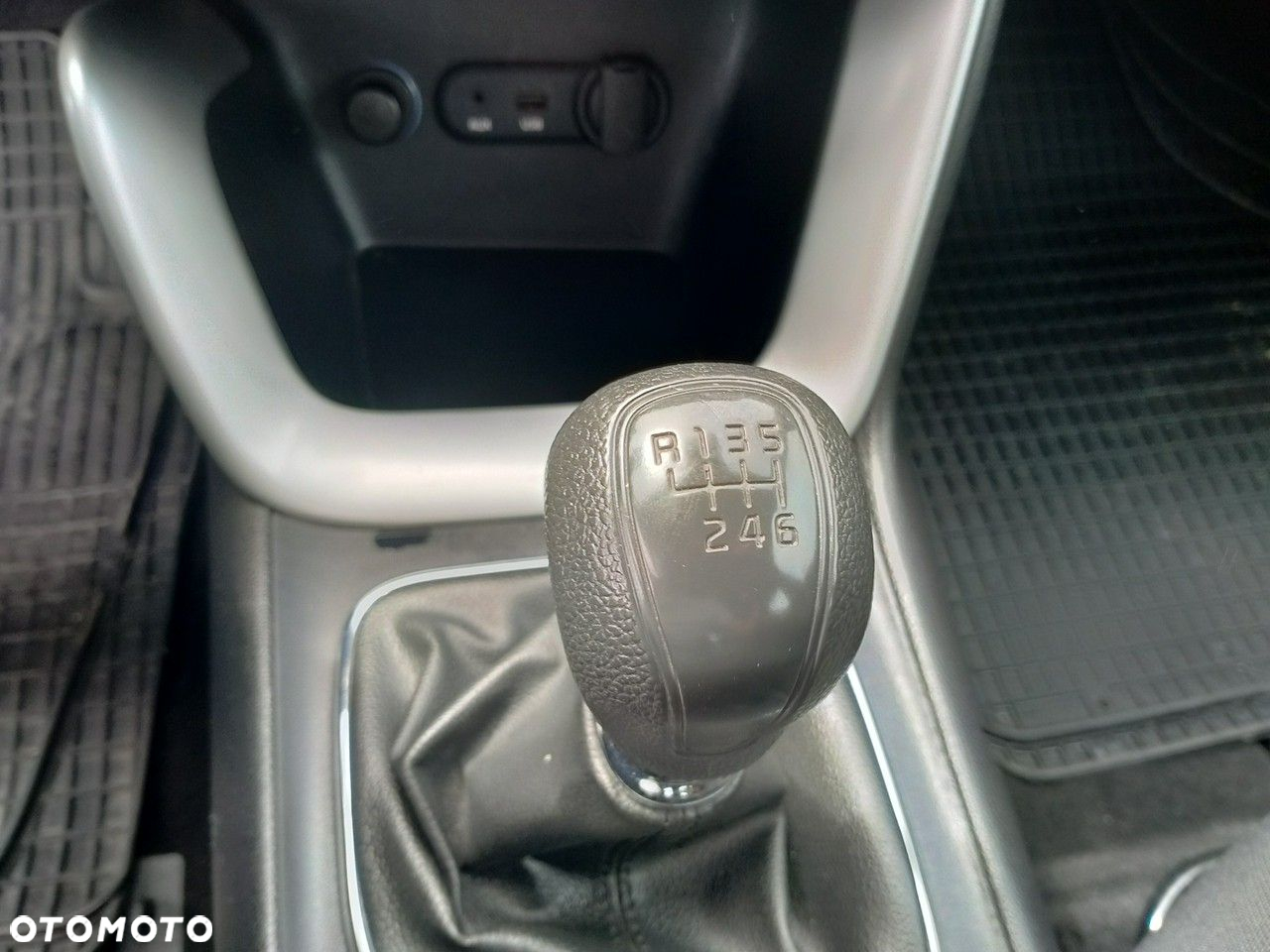 Kia Ceed - 15