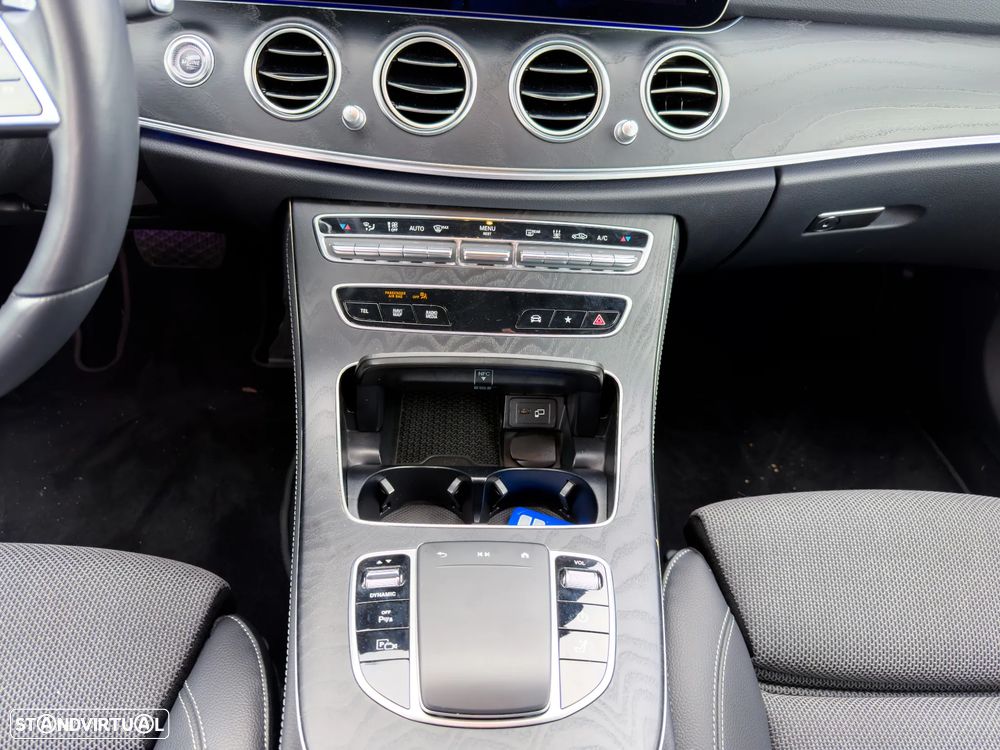 Mercedes-Benz E 300 - 23