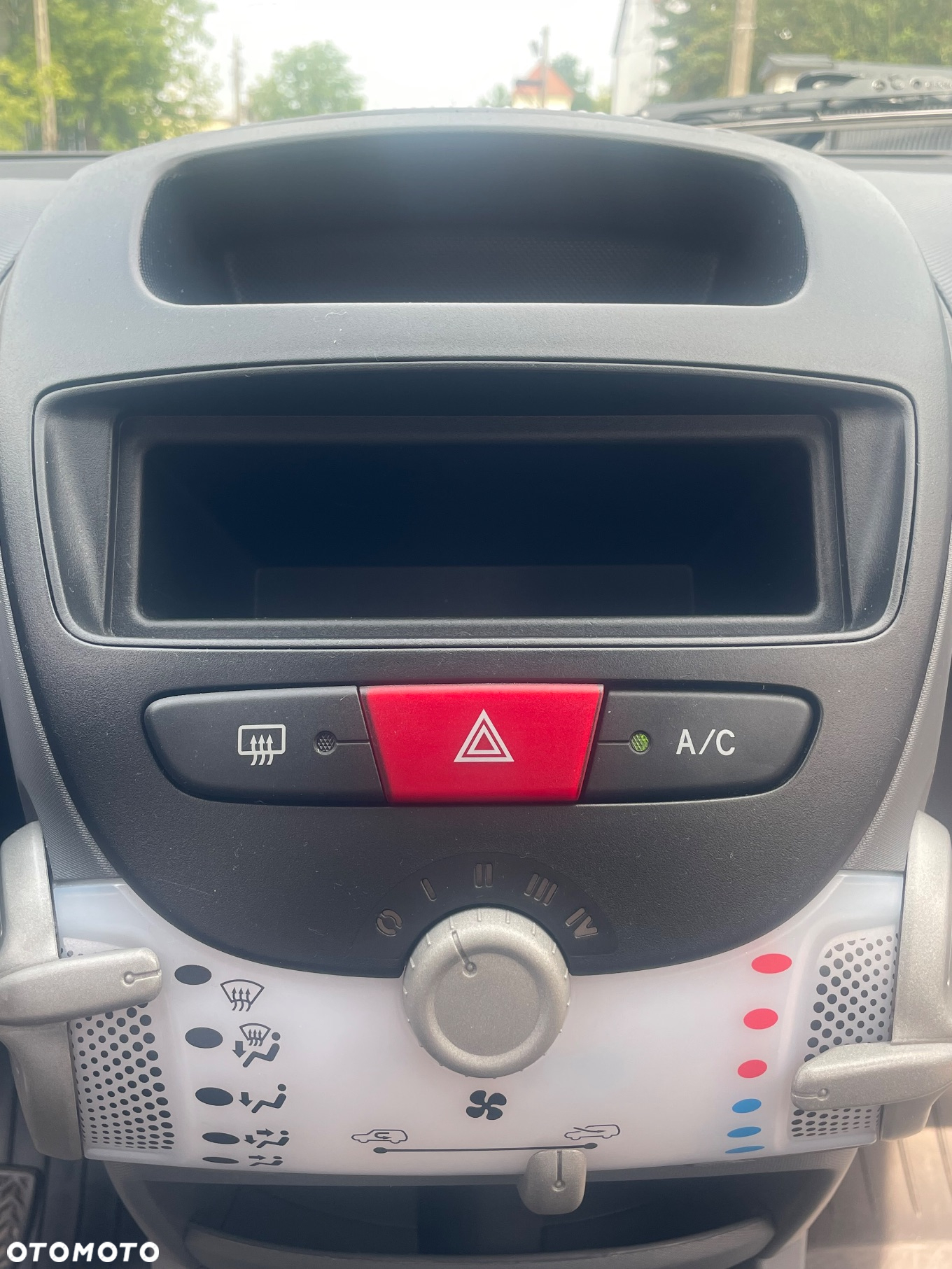 Peugeot 107 - 10