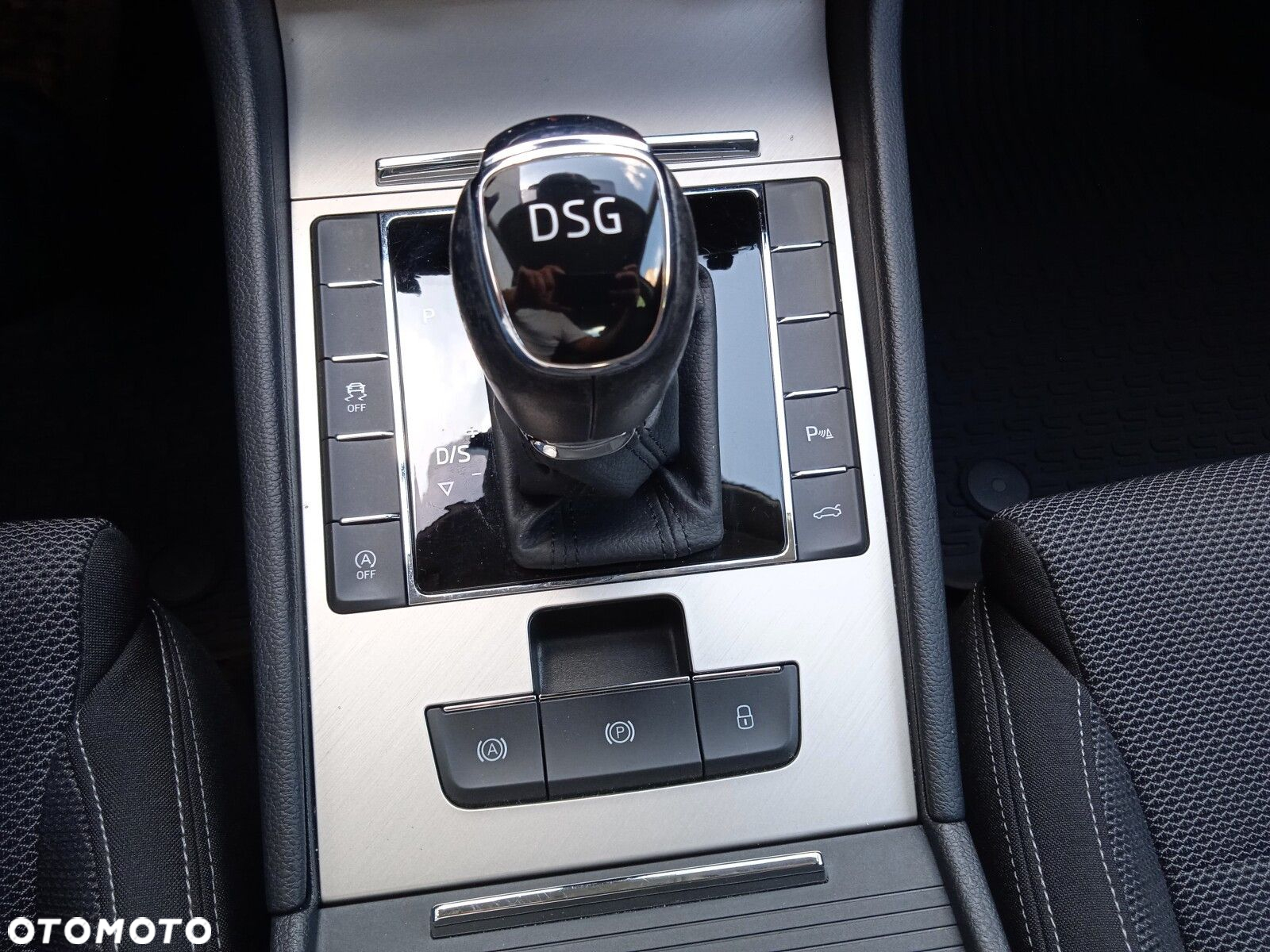 Skoda Superb 2.0 TDI SCR Style DSG - 29
