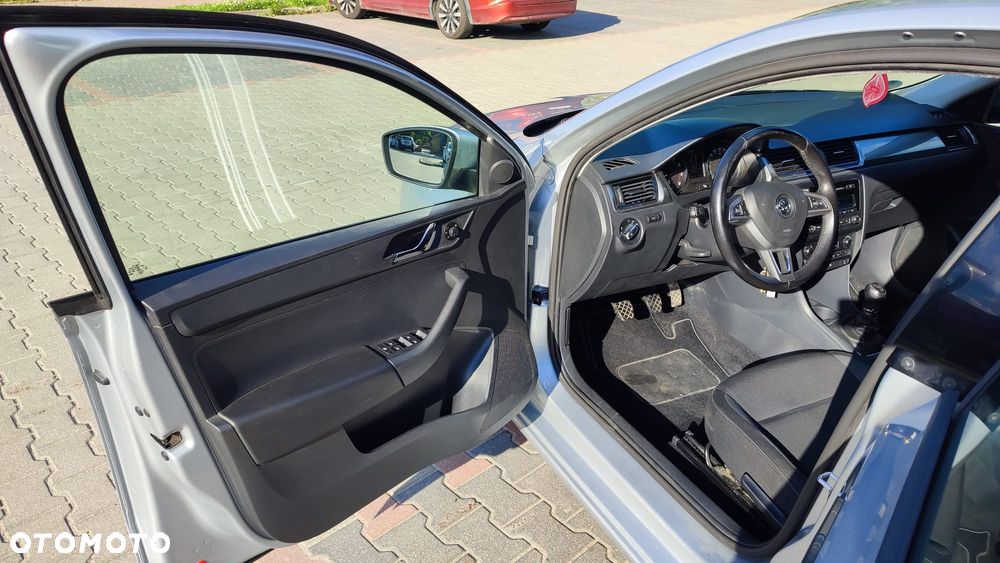 Skoda RAPID - 11