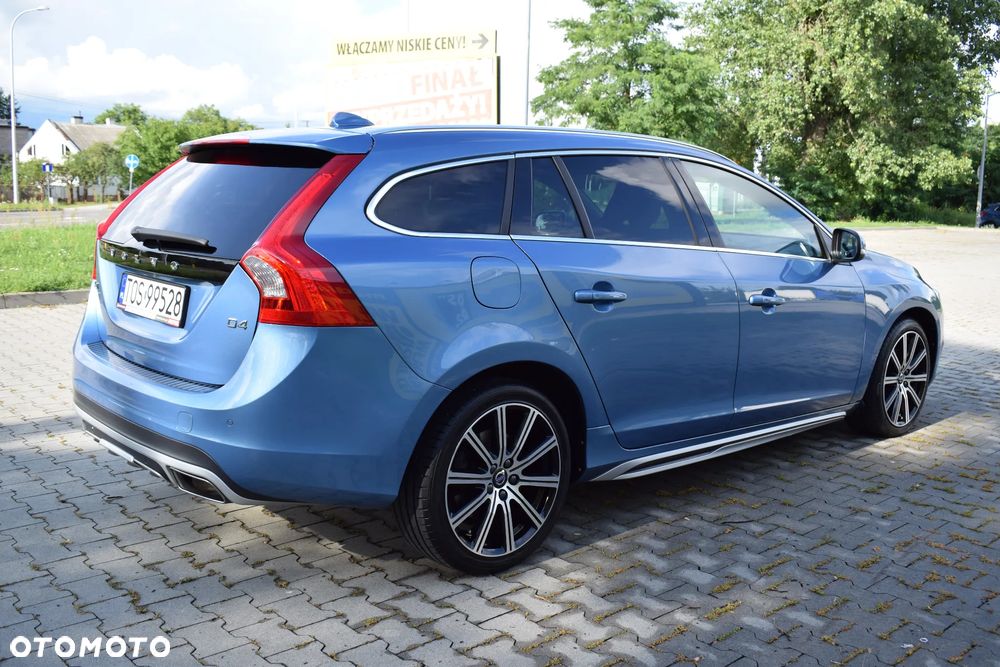 Volvo V60 D4 Geartronic Summum - 8