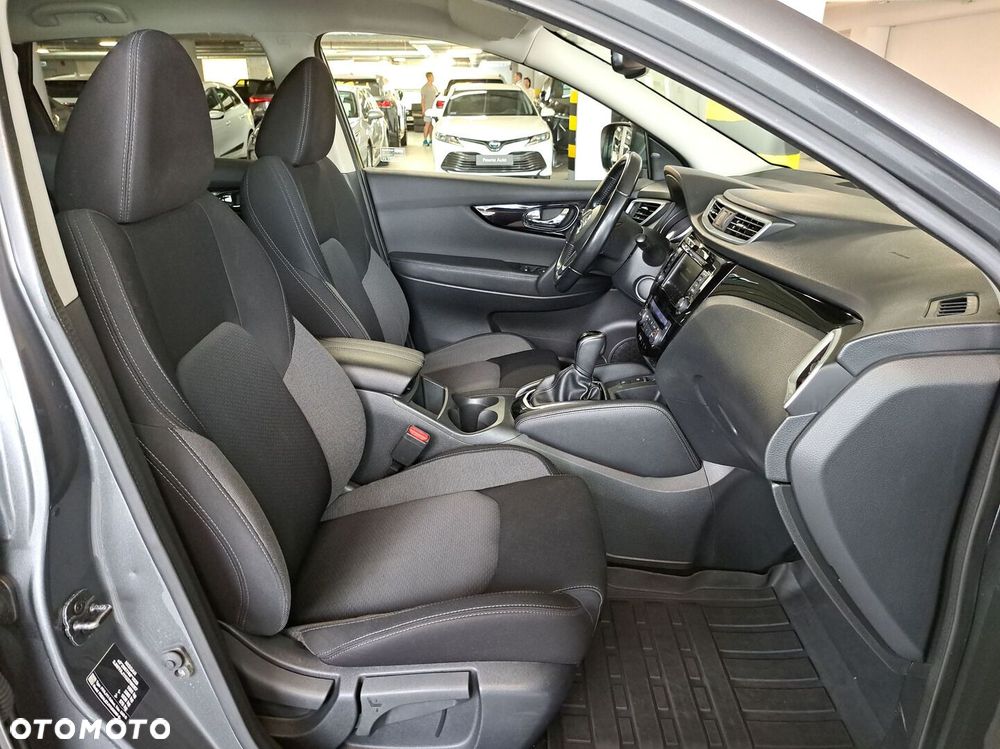 Nissan Qashqai 1.3 DIG-T N-Connecta DCT - 16