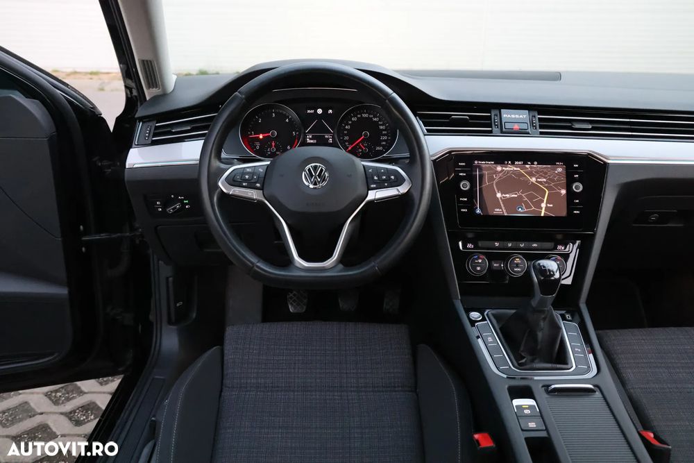 Volkswagen Passat 2.0 TDI SCR Comfortline - 7