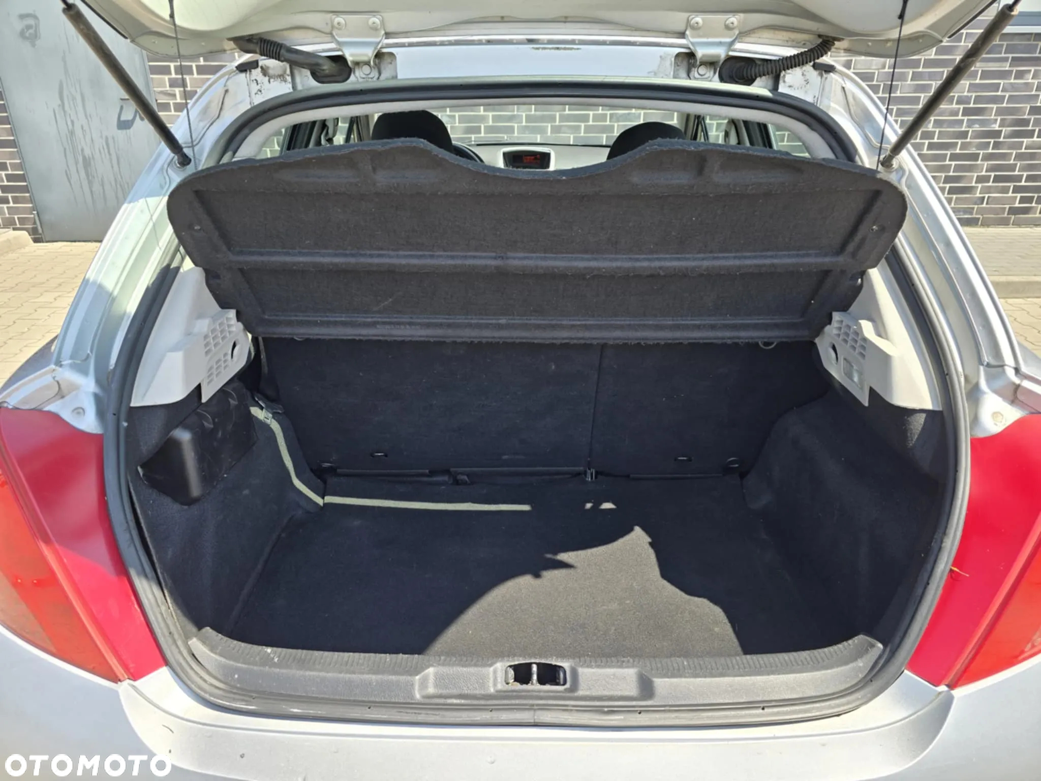 Peugeot 207 1.4 16V Sporty - 18