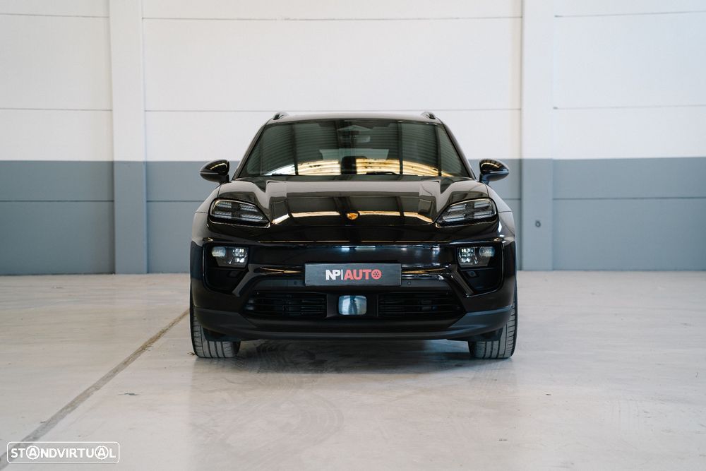 Porsche Macan Electric - 2