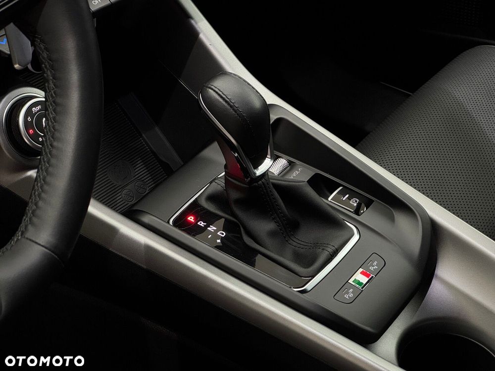 Alfa Romeo Tonale 1.5 T4 GSE mHEV Veloce DCT - 9